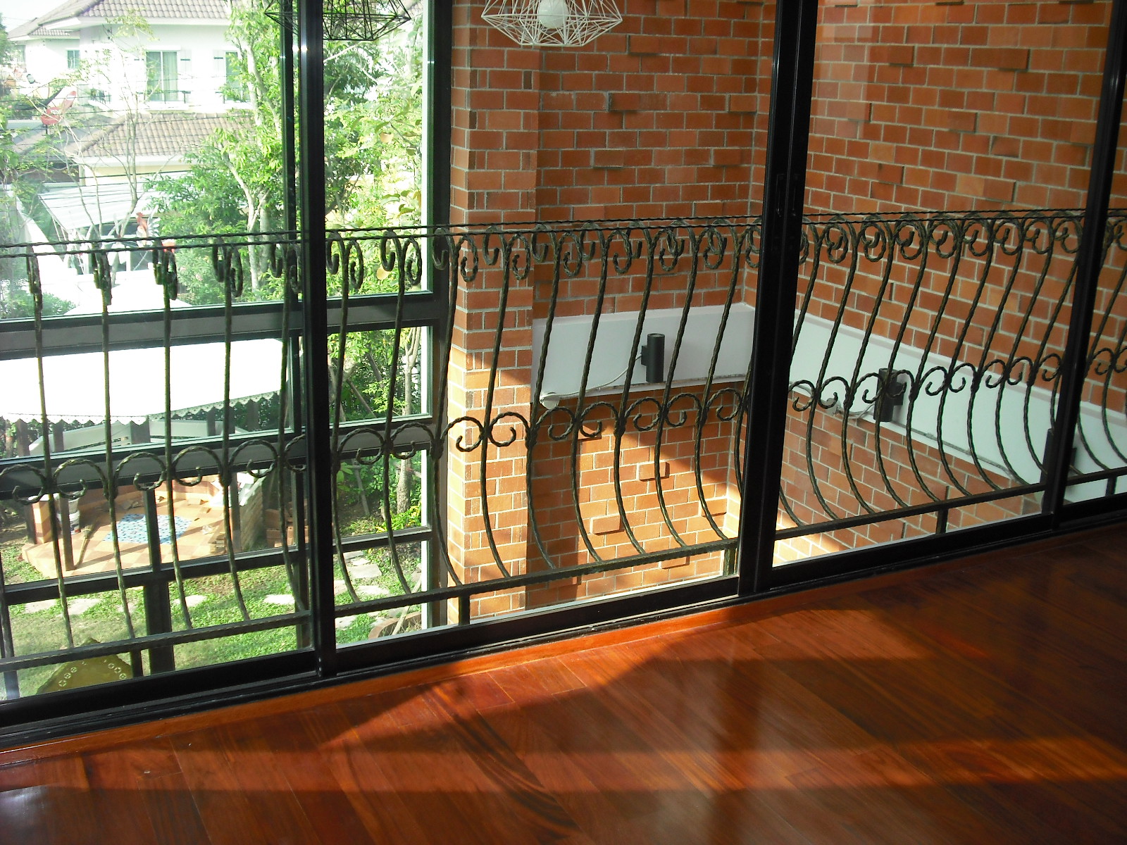 ราวระเบียงสแตนเลสหน้าบ้าน — ร้านสินเจริญ บางกรวย